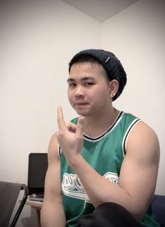 Michael Miranda - masseur in Peterborough Photo 5 of 6