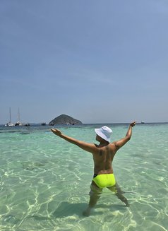 Michael - Male escort in Phuket Photo 4 of 5