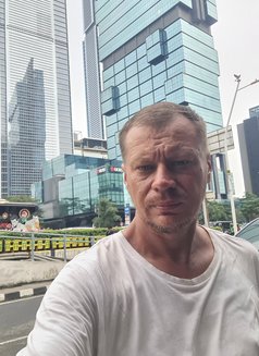 Michale Bich&Slut Group Bottom - Male escort in Bali Photo 2 of 2