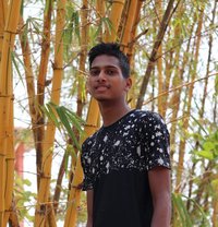 Michele - Acompañantes masculino in Mangalore