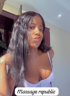 Incall &Outcall - escort in Jeddah Photo 3 of 8