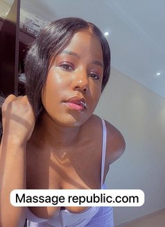 Incall &Outcall - escort in Jeddah Photo 5 of 8