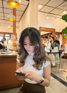 Michelle Asian Babe - Transsexual escort in Jakarta Photo 4 of 6