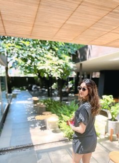 Michelle Asian Babe - Transsexual escort in Jakarta Photo 5 of 6