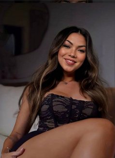 Michelle Caviar - Acompañantes transexual in Kitchener Photo 10 of 13