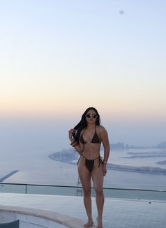 Michelle - escort in Singapore Photo 6 of 6
