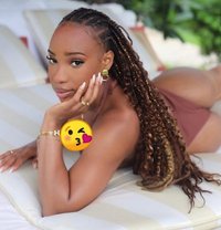 Michelle - companion in Abidjan