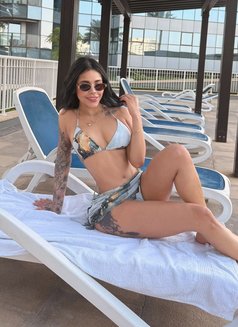 Michelle - puta in Abu Dhabi Photo 1 of 7