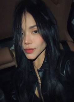 Michelle - puta in Abu Dhabi Photo 7 of 7