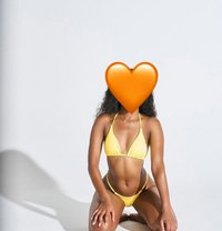Cindy - escort in Kathmandu Photo 1 of 3