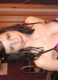 Michelle - escort in Stevenage Photo 1 of 4