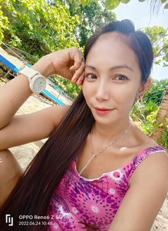 Michelle - escort in Boracay Photo 4 of 9