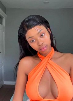 Michelle Grace - escort in Abuja Photo 2 of 3