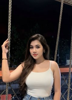 Michelle - escort in Bali Photo 3 of 11