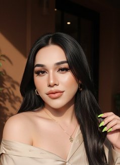 Michelle Ladyboy Thailand (both) - Masajista in Dubai Photo 8 of 10