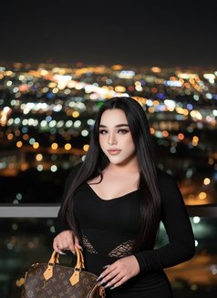 Michelle Ladyboy Thailand (both) - Masajista in Dubai Photo 10 of 10