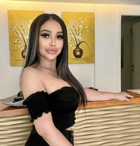 Michelle professional masseuse - escort in Riyadh Photo 1 of 5