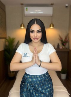 Michelle professional masseuse - escort in Riyadh Photo 2 of 5