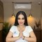 Michelle professional masseuse - escort in Riyadh Photo 2 of 5