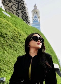 Michelle Rocha Prado - escort in Singapore Photo 4 of 9