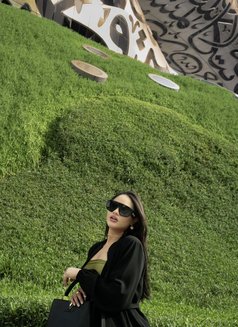 Michelle Rocha Prado - escort in Singapore Photo 6 of 9