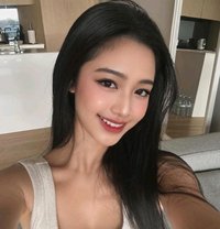 Michelle - escort in Tokyo