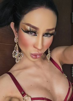 Michelle Thai black cock - masseuse in Al Manama Photo 27 of 27