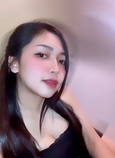 Michelle - escort in Bangkok Photo 2 of 2