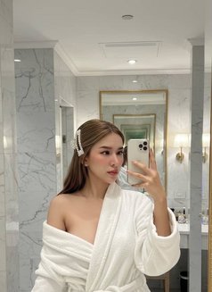 Michelle - escort in Okinawa Island Photo 5 of 11