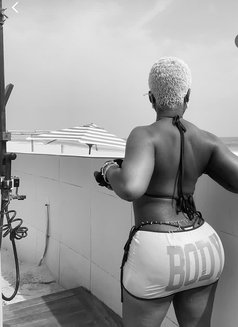 Michelle - escort in Dakar Photo 2 of 4