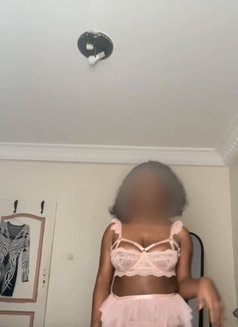 Mickaella - puta in Dakar Photo 4 of 4