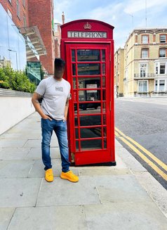 Mickey - Acompañante in Mumbai Photo 3 of 4