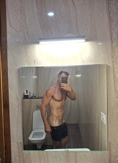 Mickey - Male escort in Candolim, Goa Photo 5 of 5