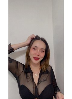 Mickey - puta in Al Manama Photo 5 of 8