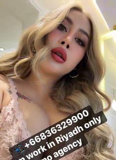 Mickey - puta in Riyadh Photo 16 of 22