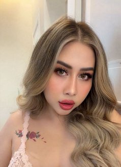 Mickey - puta in Riyadh Photo 17 of 22