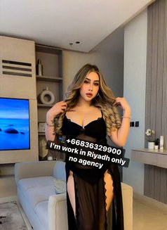 Mickey - puta in Riyadh Photo 21 of 22