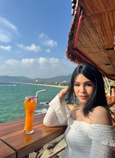 Mickey - Transsexual escort in Phuket Photo 4 of 5