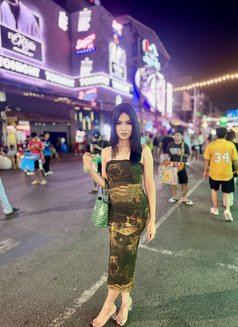 Mickey - Transsexual escort in Phuket Photo 7 of 10