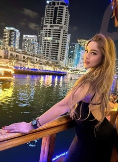 Mickka - masseuse in Abu Dhabi Photo 1 of 4