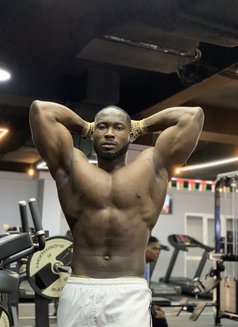 Micky B - Male escort in Doha Photo 8 of 9