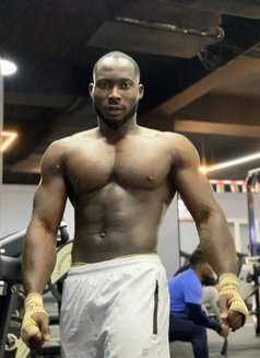 Micky B - Male escort in Doha Photo 9 of 9