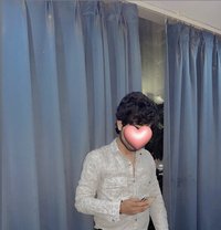 Mickyy77 - Acompañantes masculino in New Delhi
