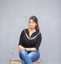 Mid Night College Surat Call Girls - escort in Surat