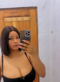 Mide - escort in Dakar Photo 3 of 3