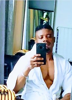 Midnight - Male escort in Johannesburg Photo 17 of 18