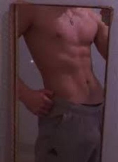 Midnight Seducer - Male escort in Dubai Photo 1 of 4