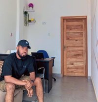 Hotshot - Male escort in Accra