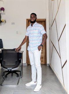 Hotshot - Male escort in Accra Photo 6 of 6