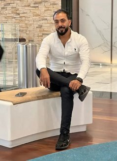 Mido - Male dominatrix in Abu Dhabi Photo 7 of 10